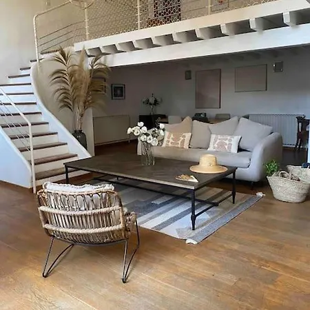 Grand Duplex Lumineux-hyper Centre